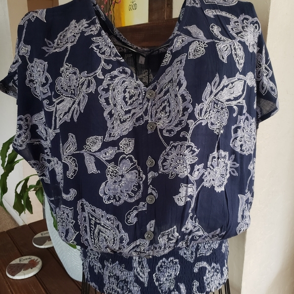 Top - Picture 1 of 3